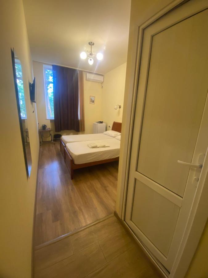 Villa Rosa Jerevan Exteriör bild